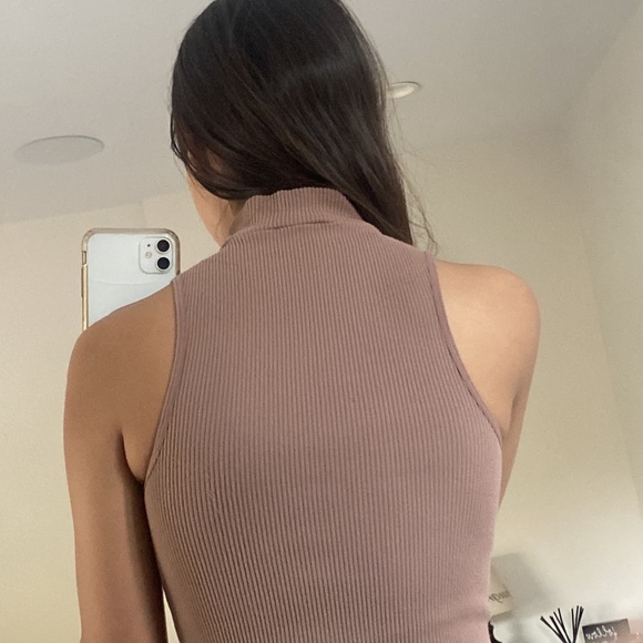 ZARA SEAMLESS LIGHT PINK MOCK NECK TOP - Picture 5 of 6